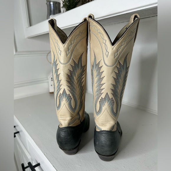 Vintage Tony Lama Cowboy Boots Two-Tone Black & Cream Leather Western Boots 6.5 - Picture 6 of 9